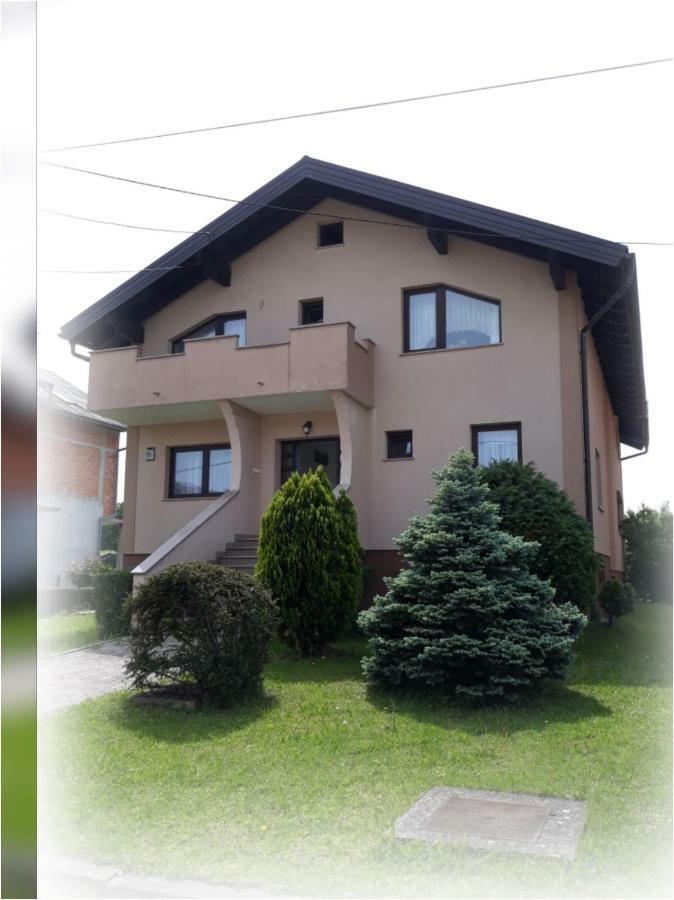 Apartman Kristian Zagreb Airport Velika Gorica Eksteriør billede